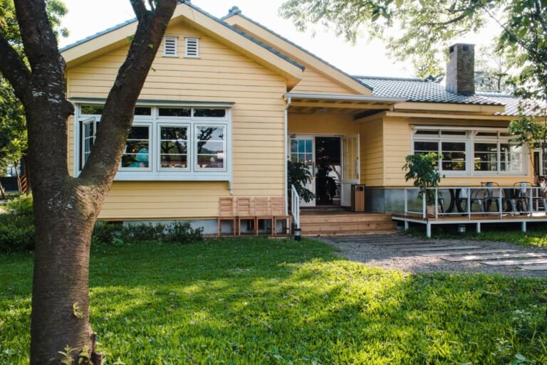 Crafting Your Dream Home with a Custom Home Builder in Eugene
